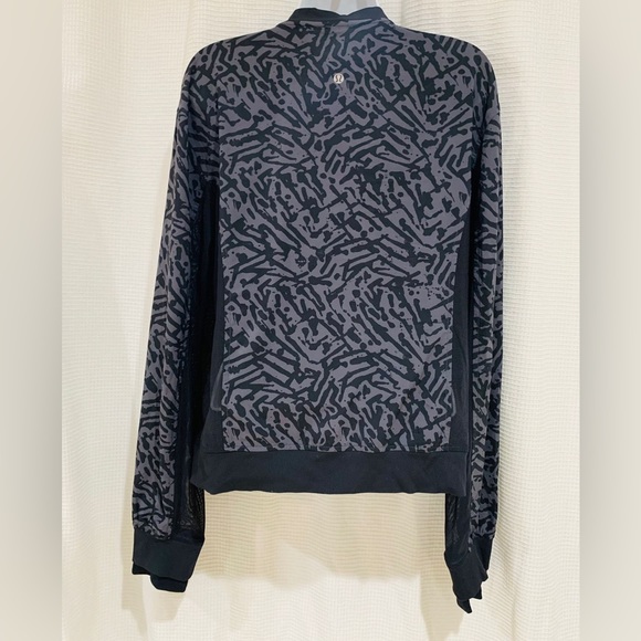 Lululemon Noir Lightweight Mesh Bomber Jacket - Picture 2 of 7